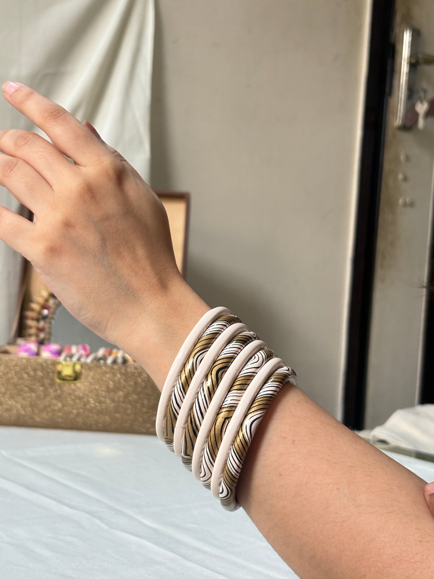 Ivory Marble Lac Bangle Set – Stack of 8