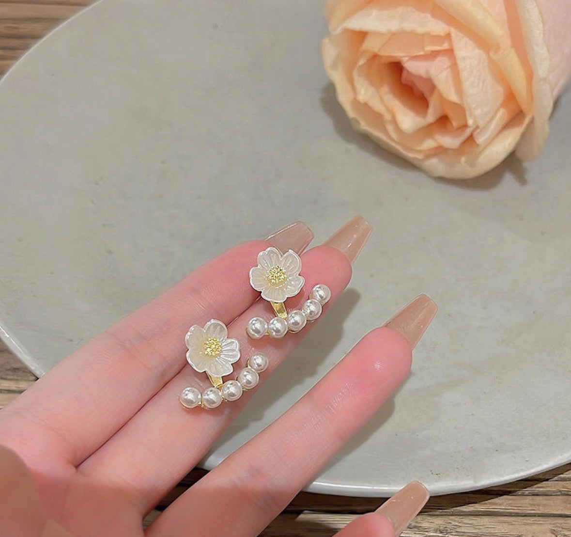 Snowkiss Hoops